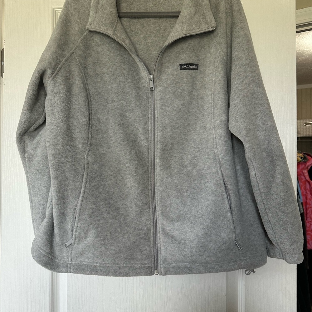 Columbia Gray Fleece Jacket